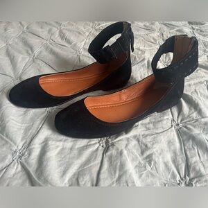 Frye Carson Ankle Strap womens size 11m color black in great condition